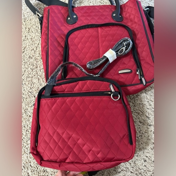 Travelon Quilted 2 in 1 Convertible Tote/Crossbody Bag main image 10
